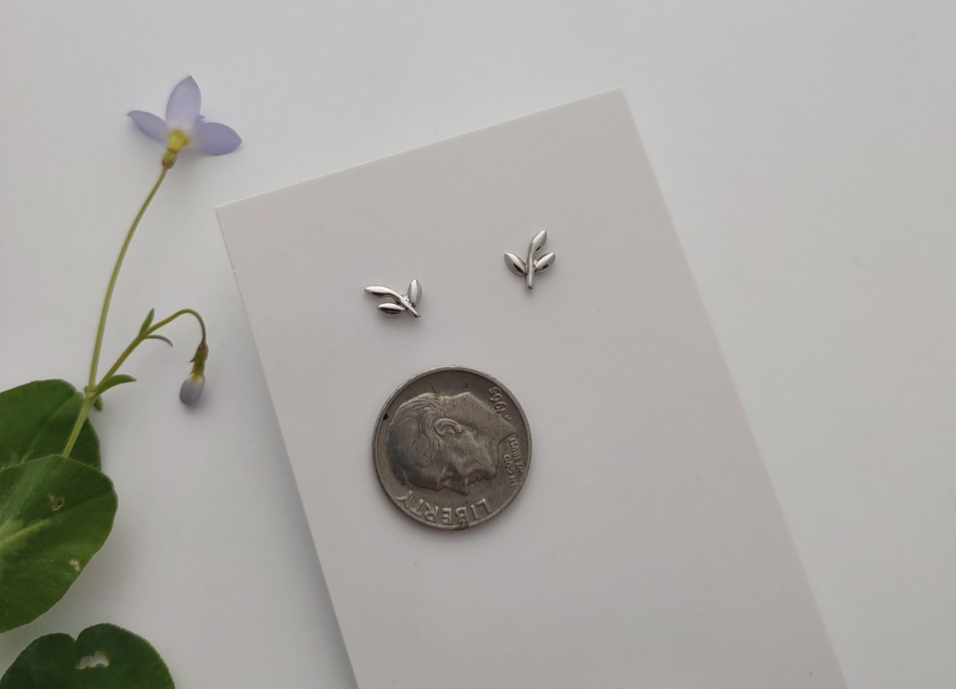 Simple Leaf Earrings