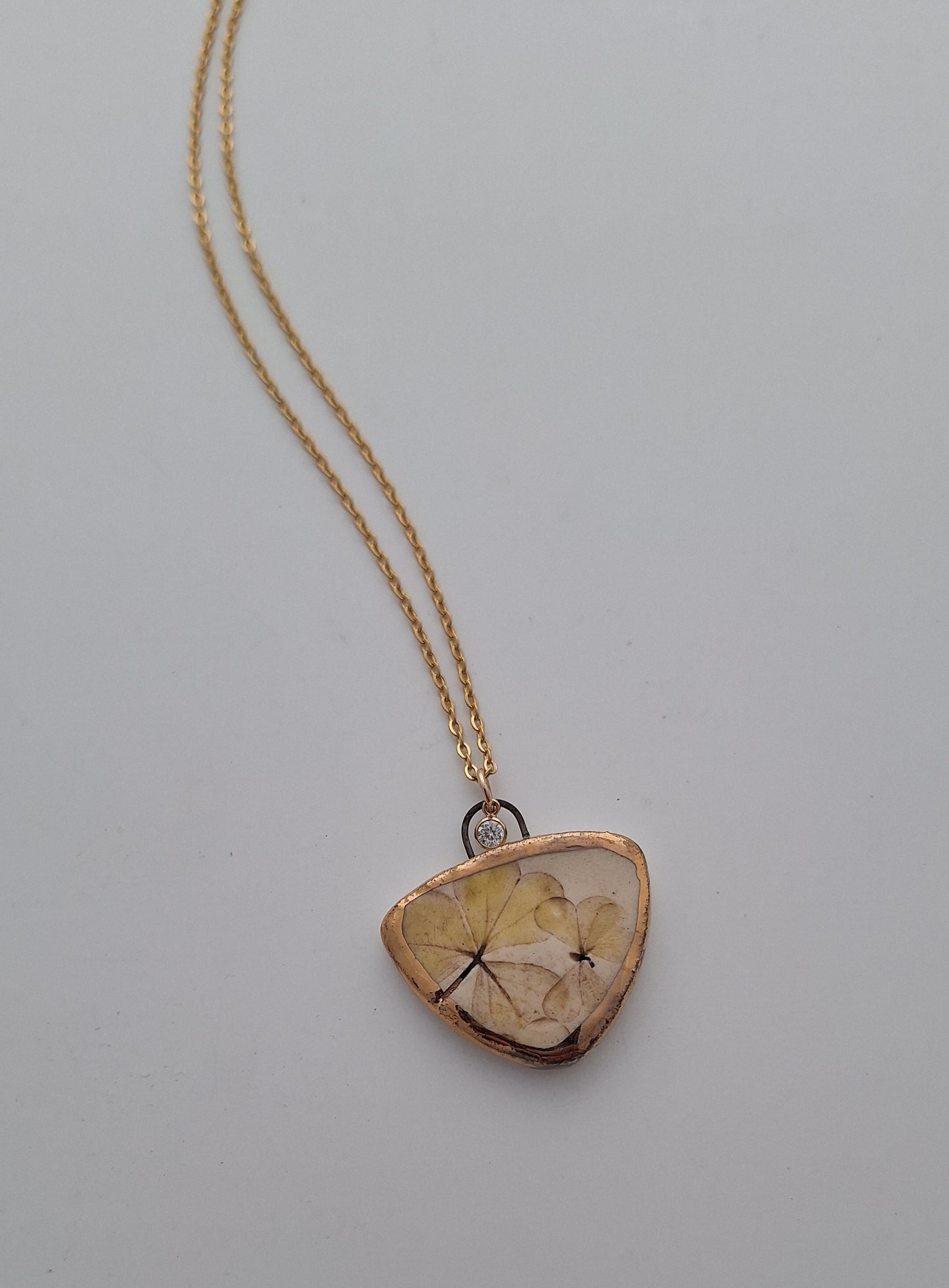 Wood Sorrel Necklace - Ceramic - Gold