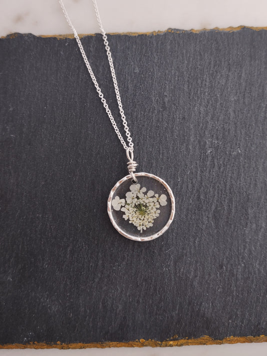 Queen Anne's Lace Necklace