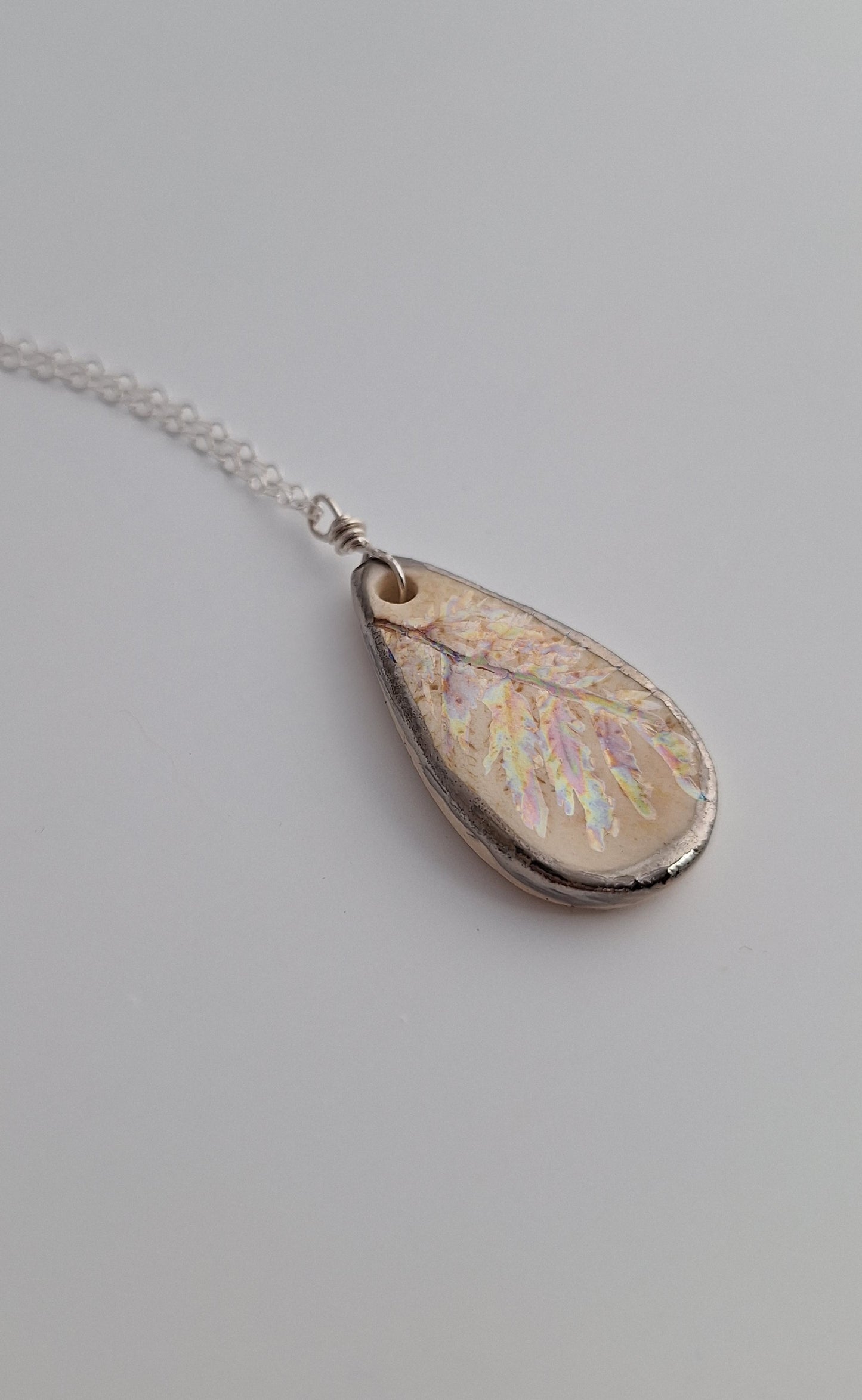 Tiny Fern Necklace - Ceramic