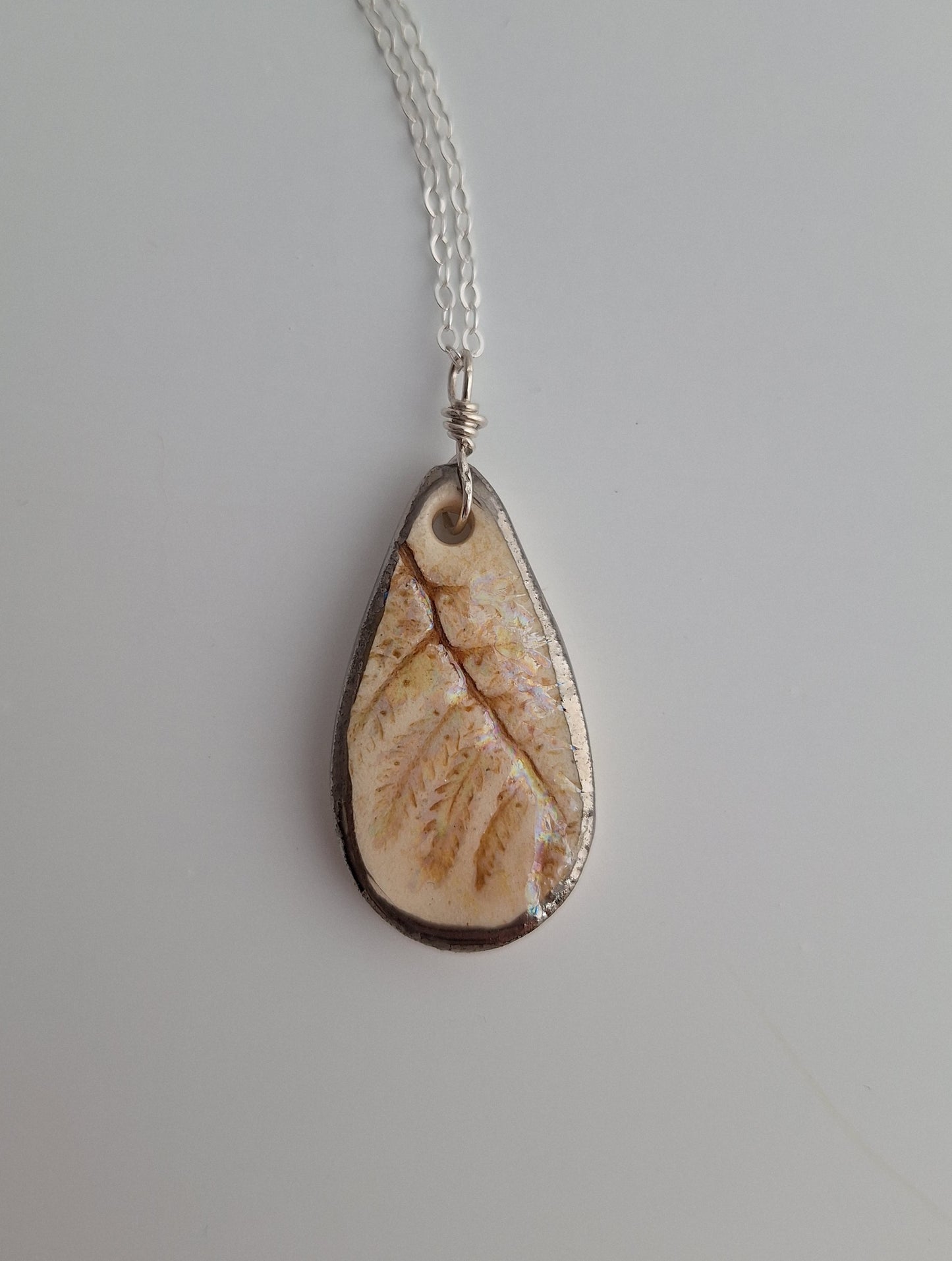 Tiny Fern Necklace - Ceramic