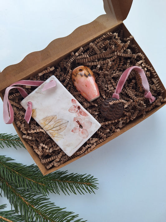 Boxed Gift Set - Ornaments and Tiny vase