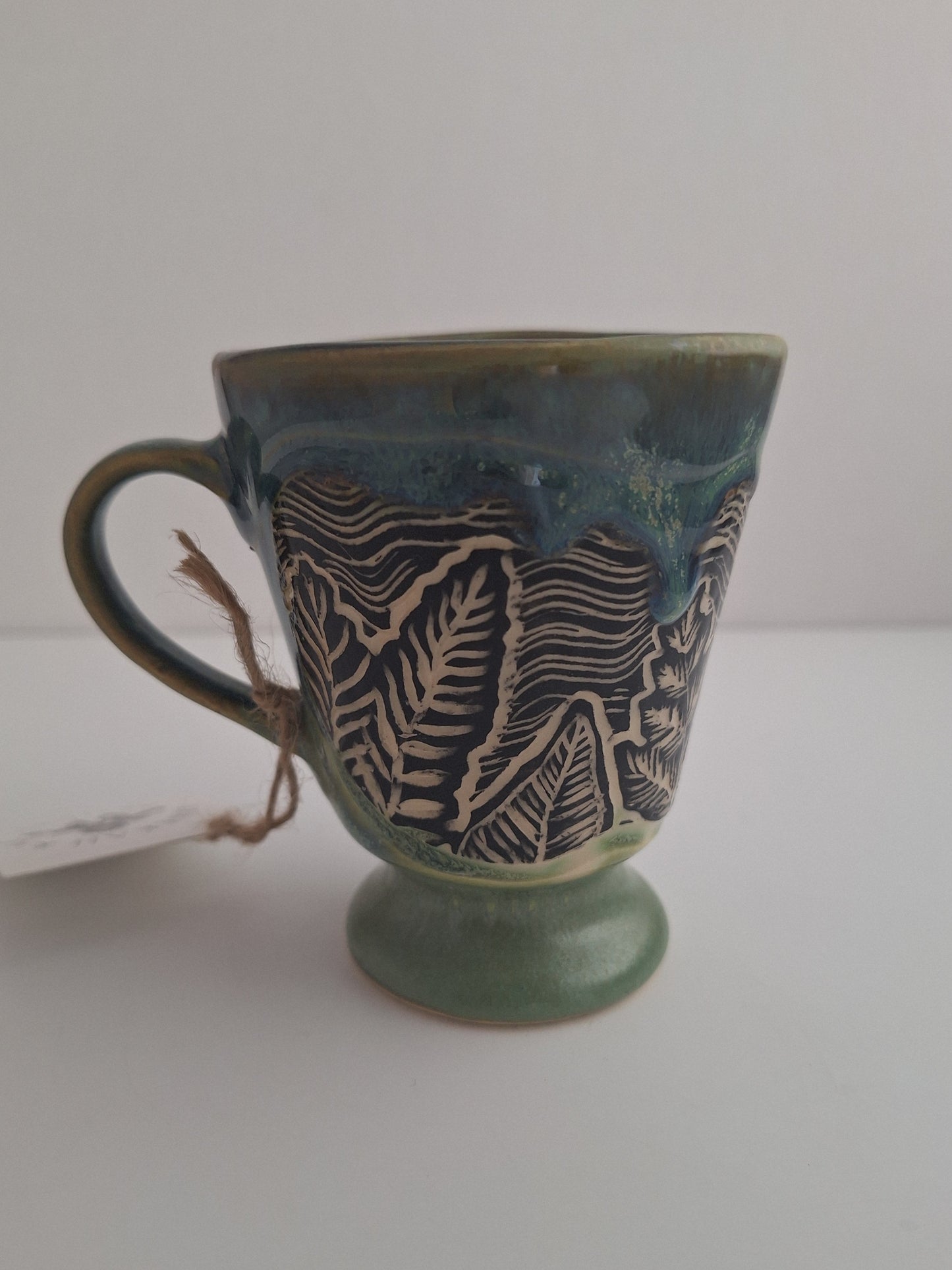 Hand-Carved Fern Stoneware Espresso Mug – Sgraffito Pottery Cup