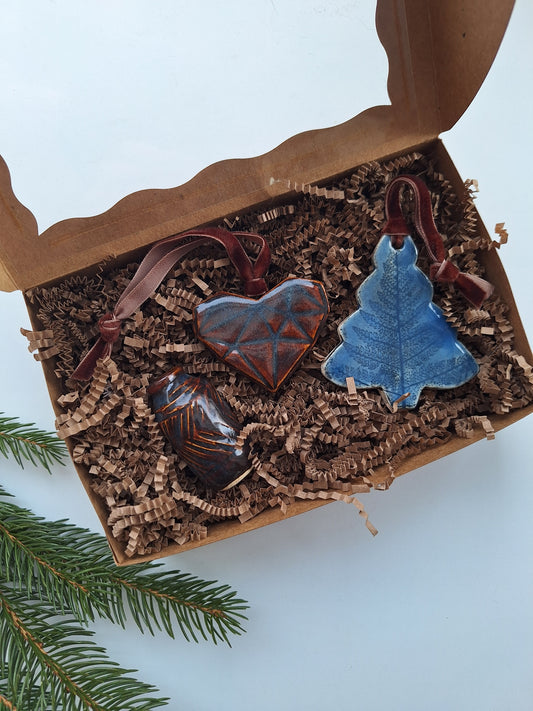 Boxed Gift Set - Ornaments and Tiny vase