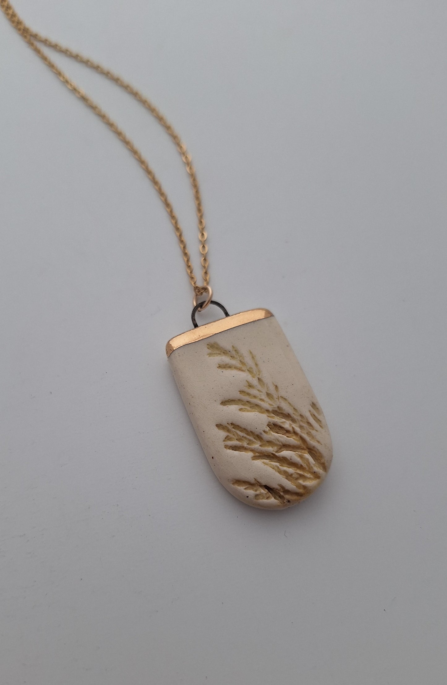 Juniper Gold Top Necklace - Ceramic - Gold