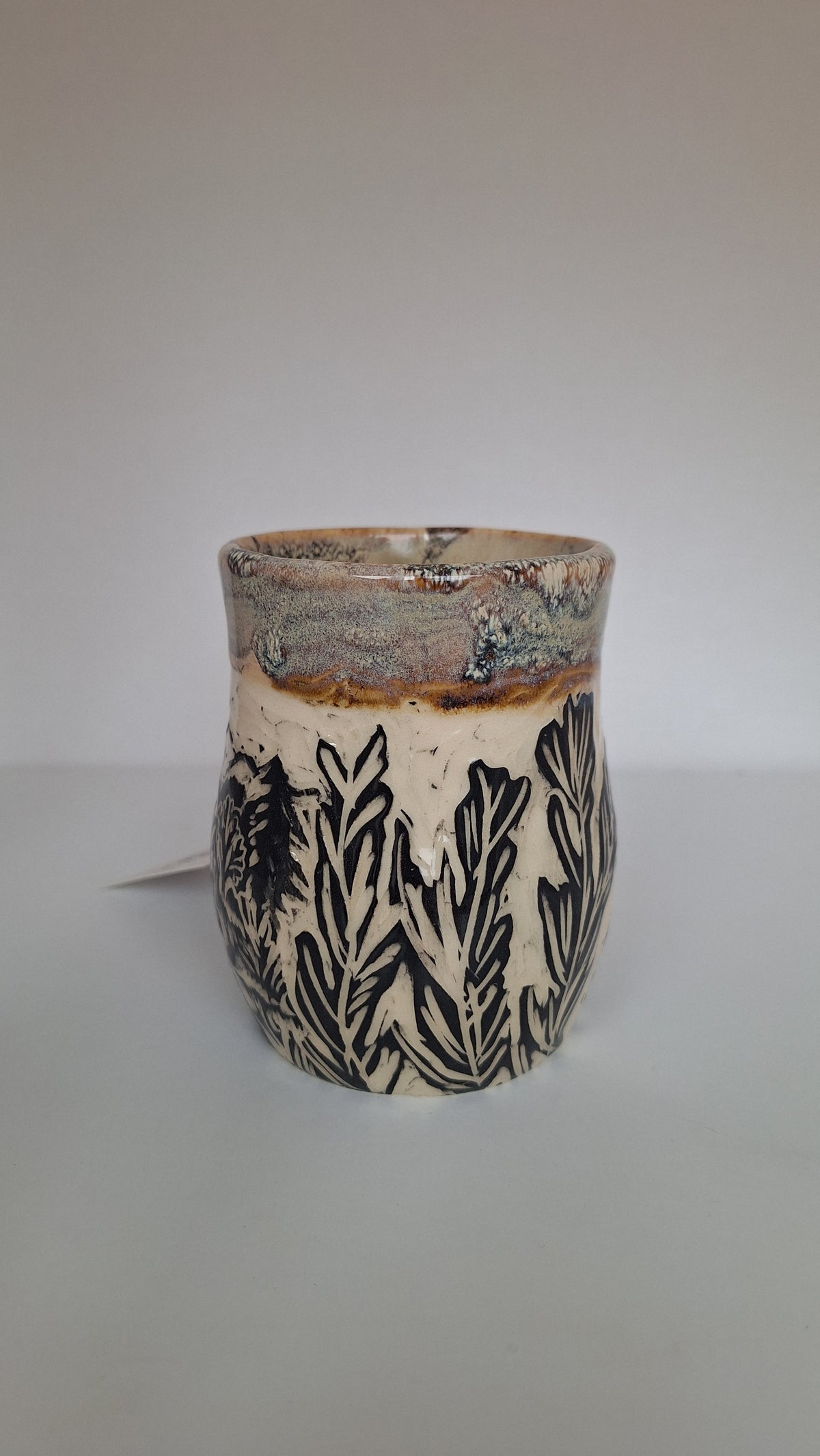Cozy Cabin Mug - Hand carved / sgraffito
