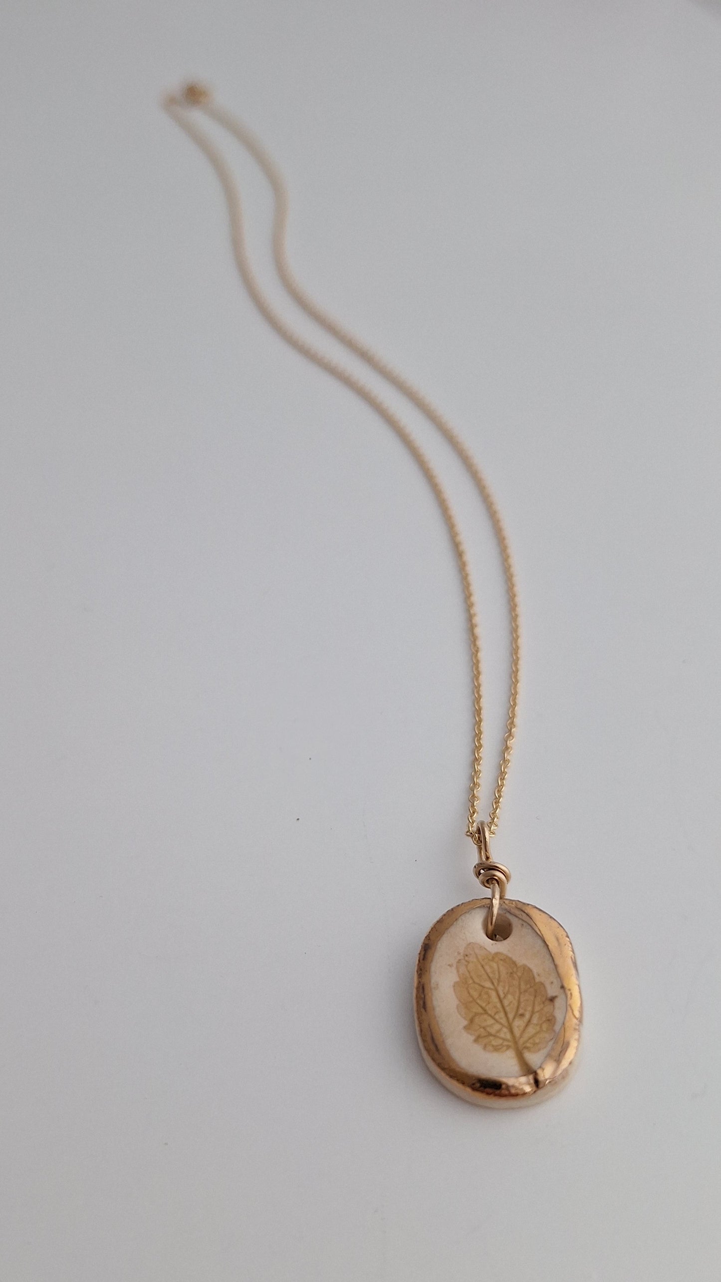 Little Coleus Necklace - Ceramic - Gold