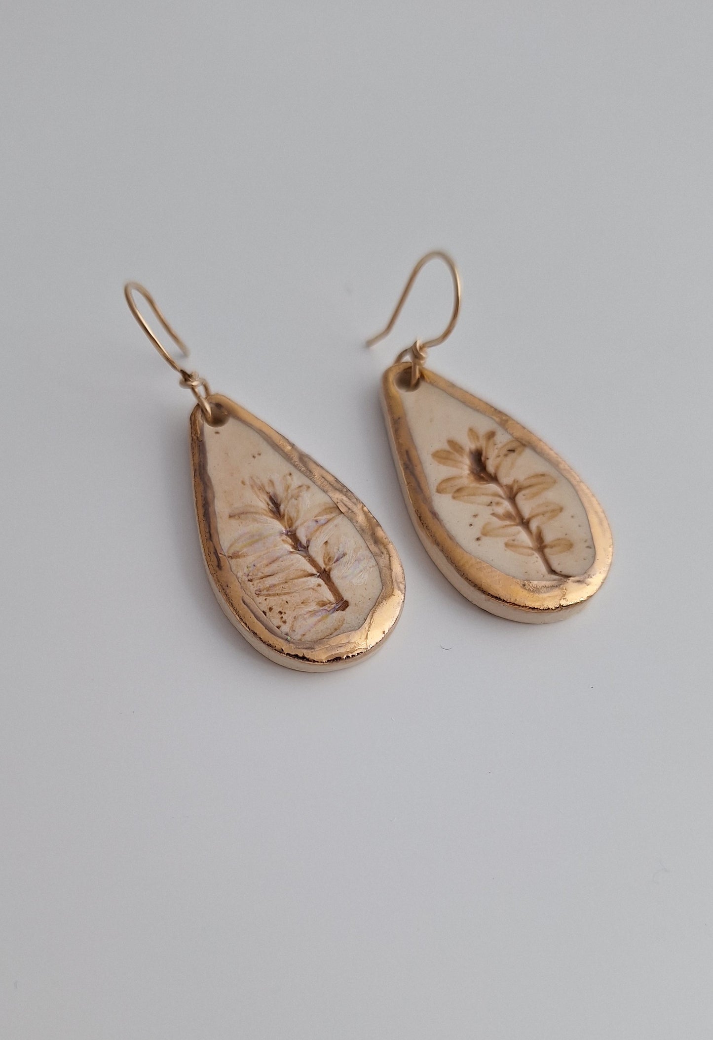 Knotweed Earrings - Ceramic