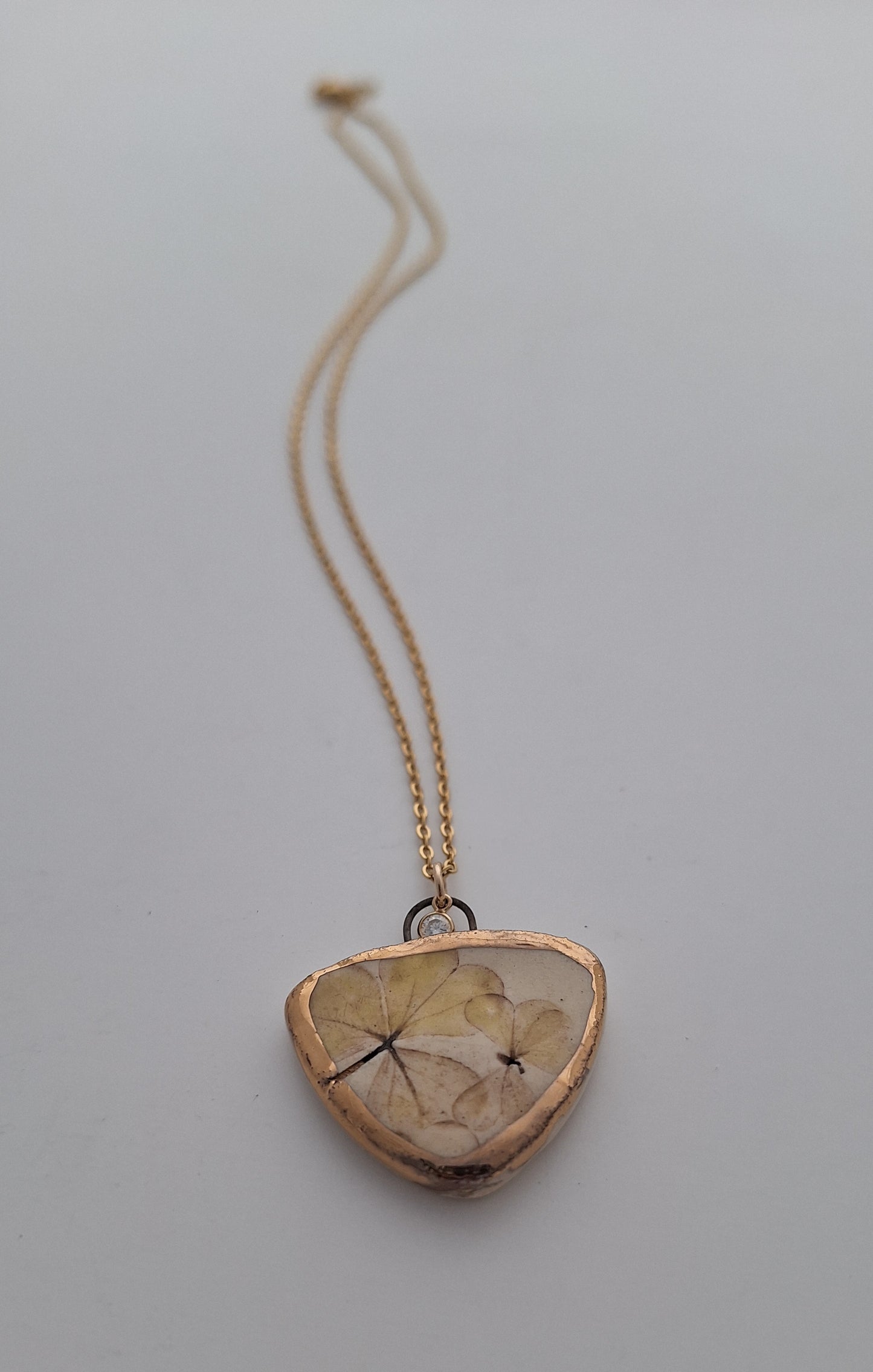 Wood Sorrel Necklace - Ceramic - Gold