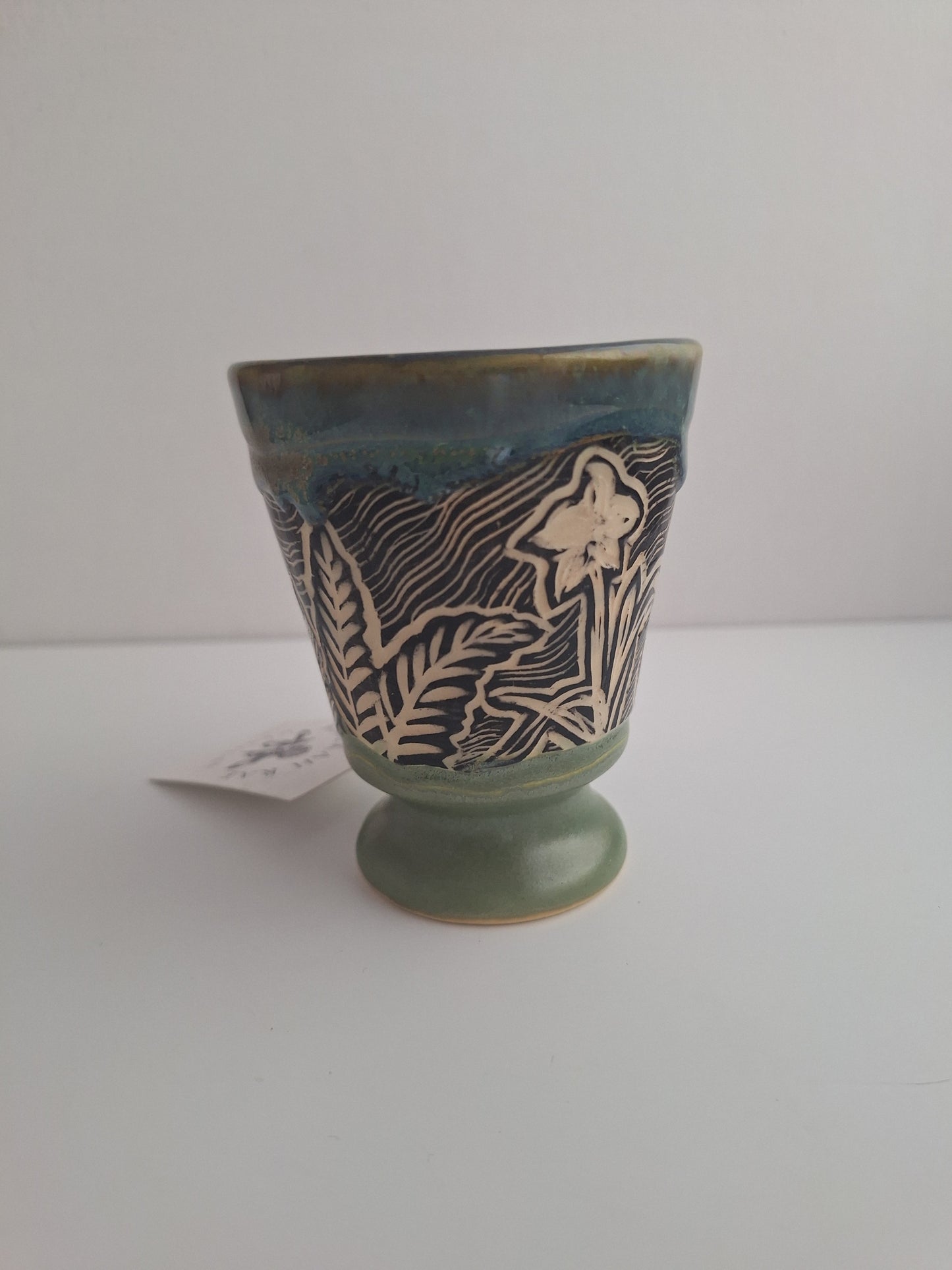 Hand-Carved Fern Stoneware Espresso Mug – Sgraffito Pottery Cup