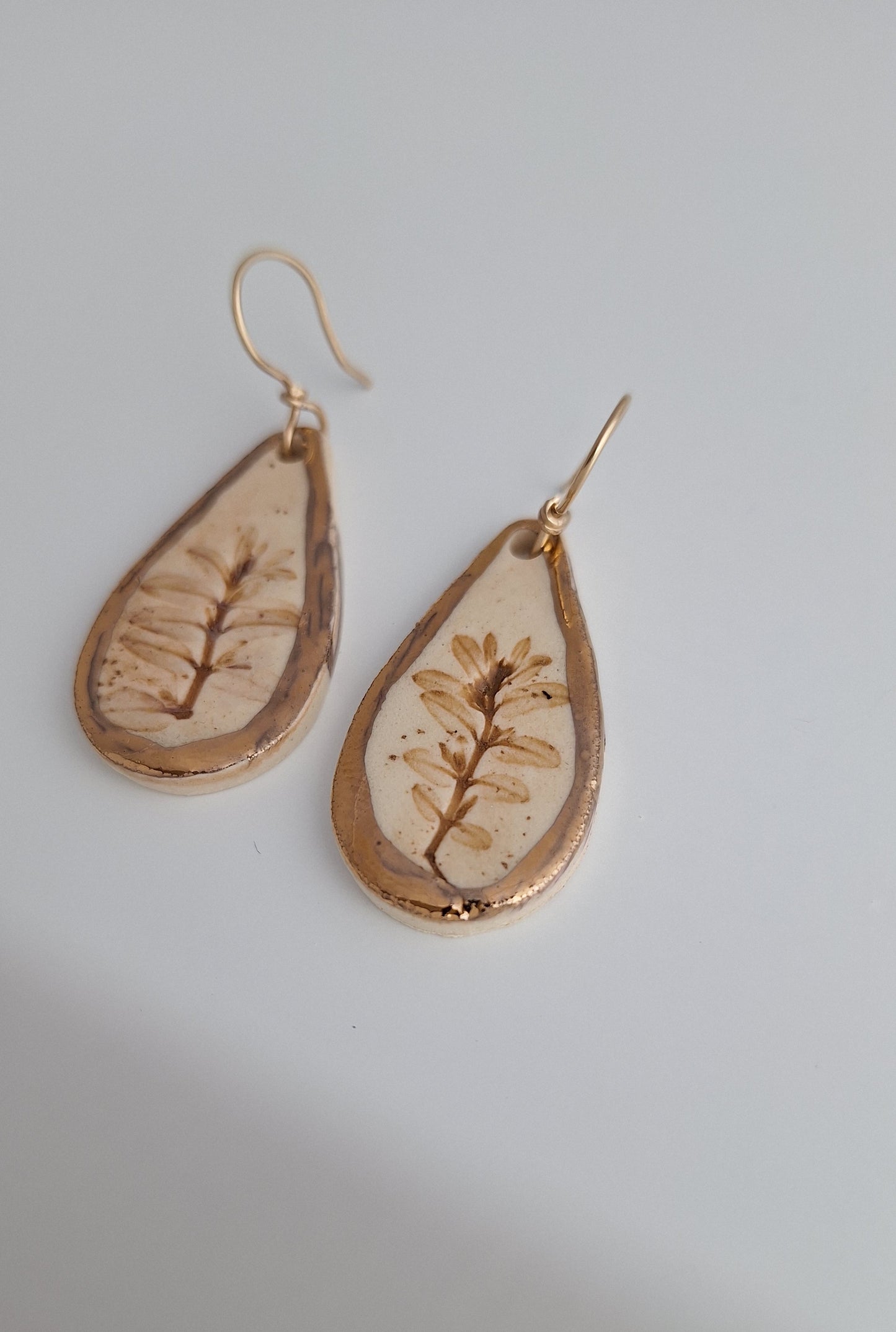 Knotweed Earrings - Ceramic