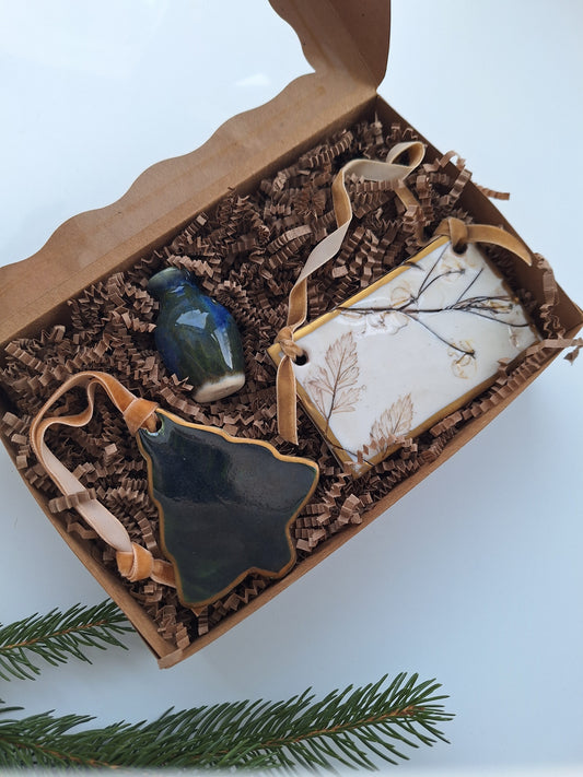 Boxed Gift Set - Ornaments and Tiny vase