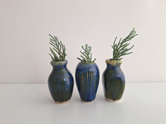 Tiny Vase Set