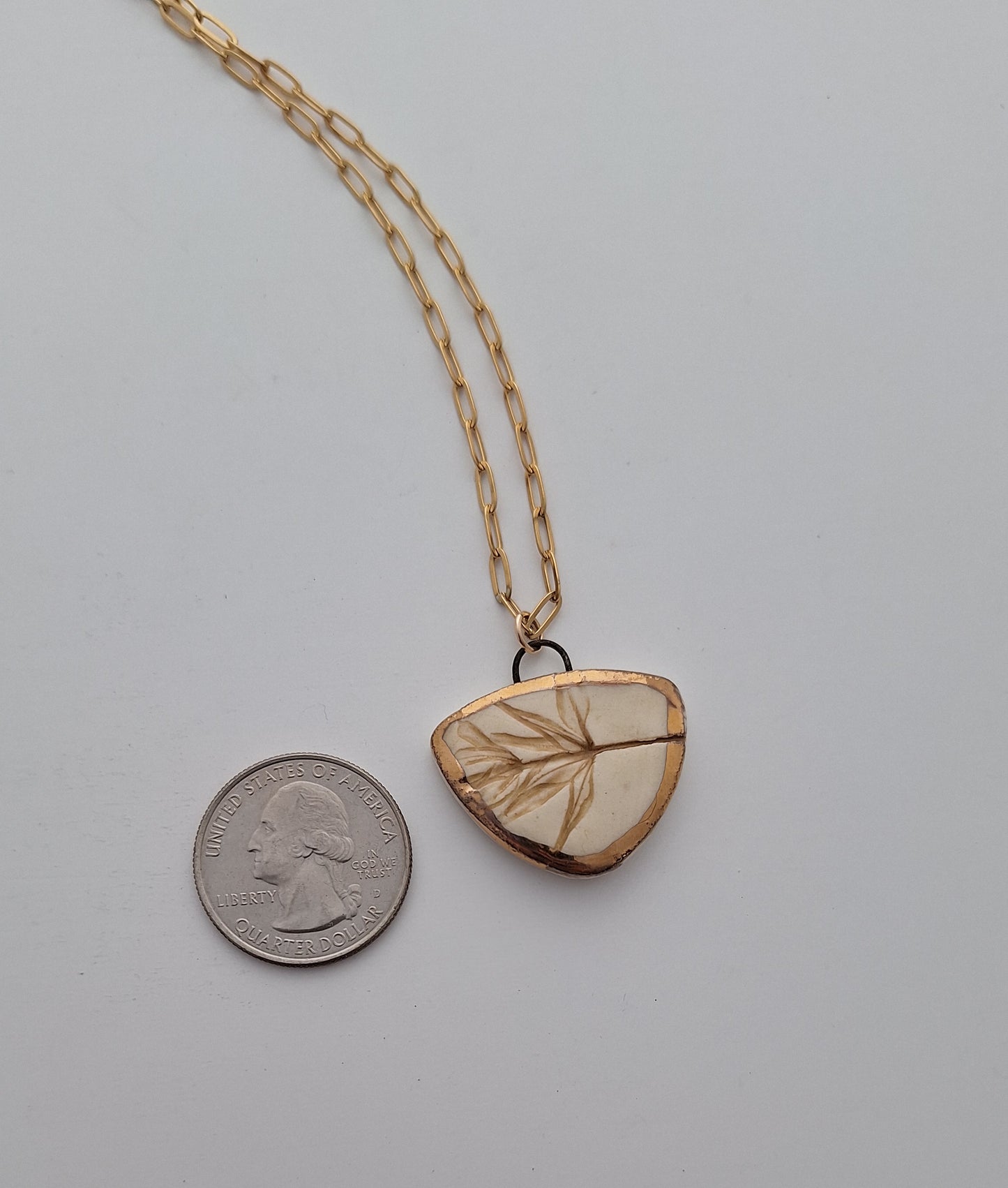 Triangular Leaf Necklace - Ceramic - Gold