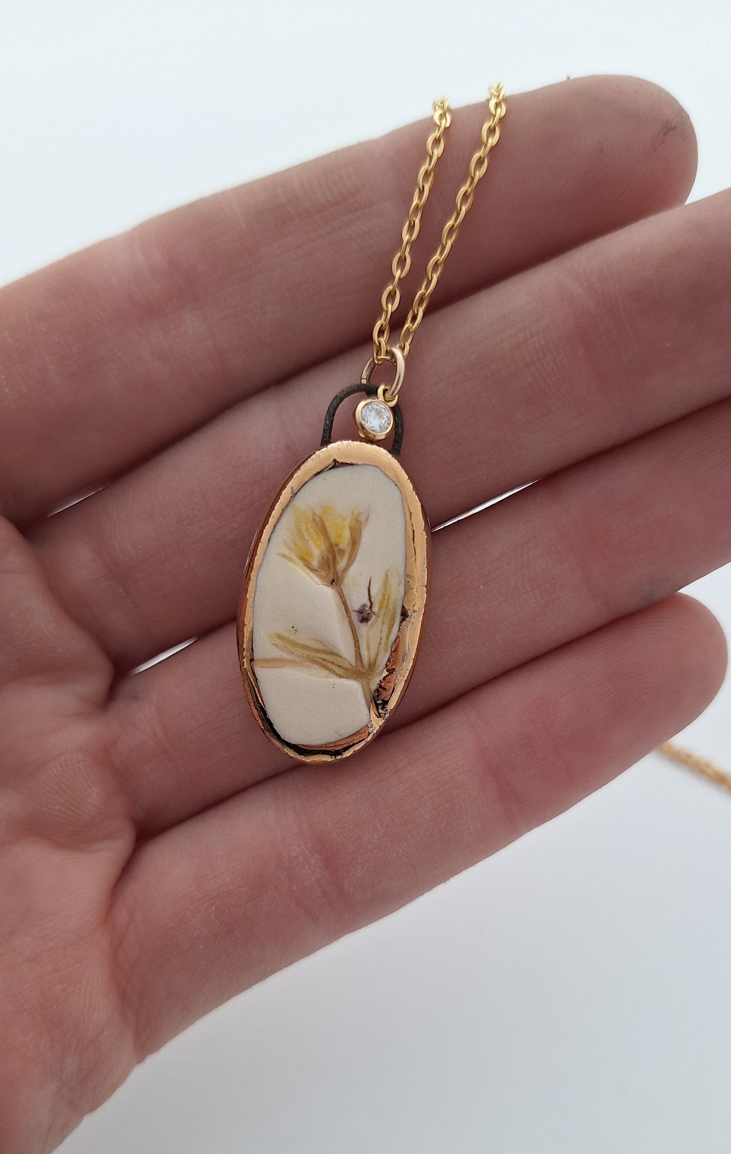 Tiny Posy Necklace - Ceramic - Gold