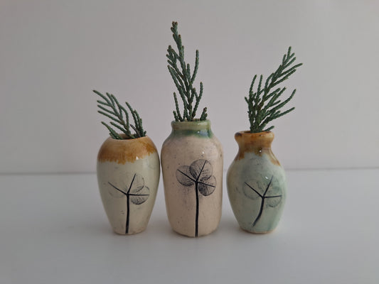 Tiny Vase Set