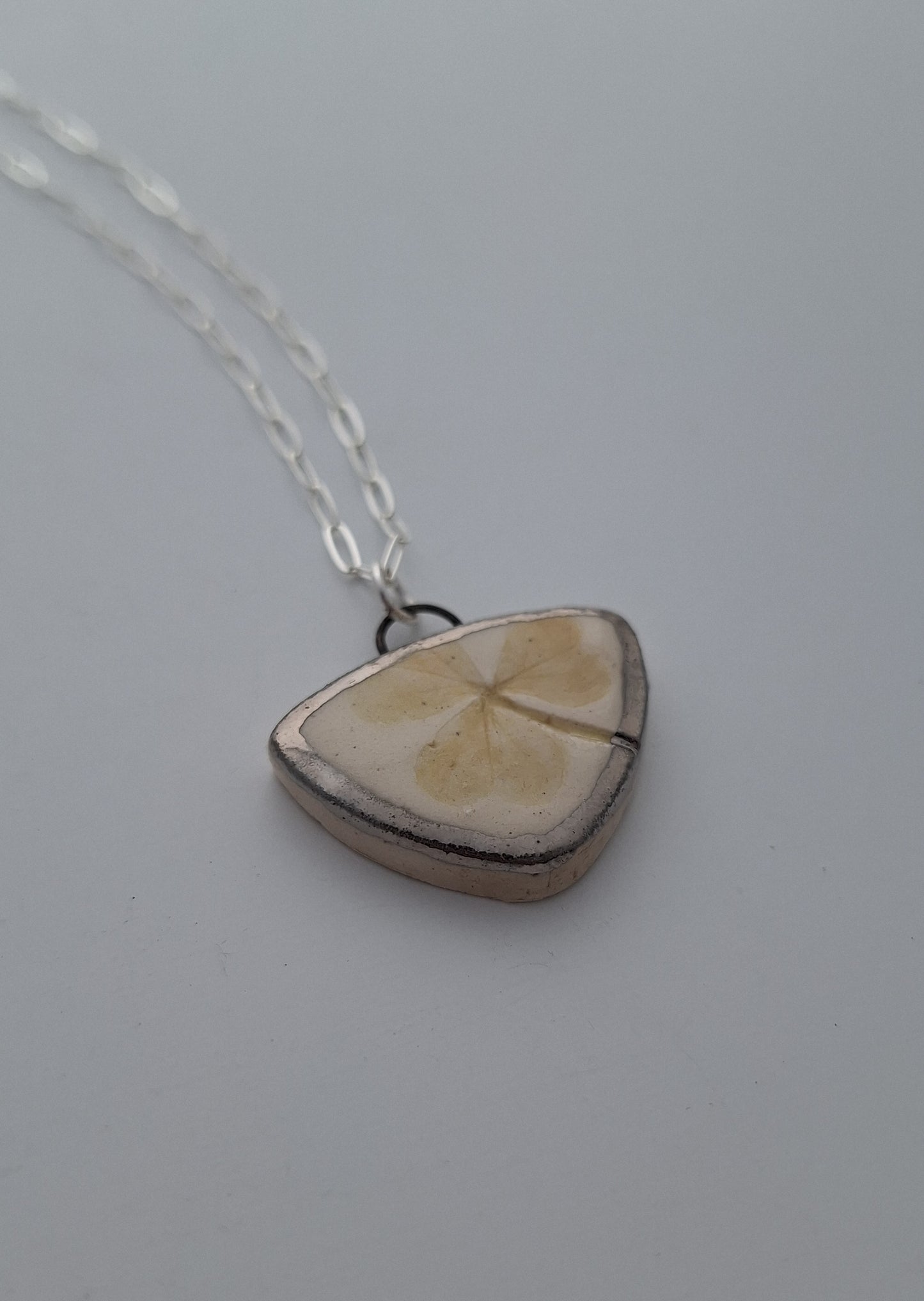 Wood Sorrel Necklace - Ceramic - Silver