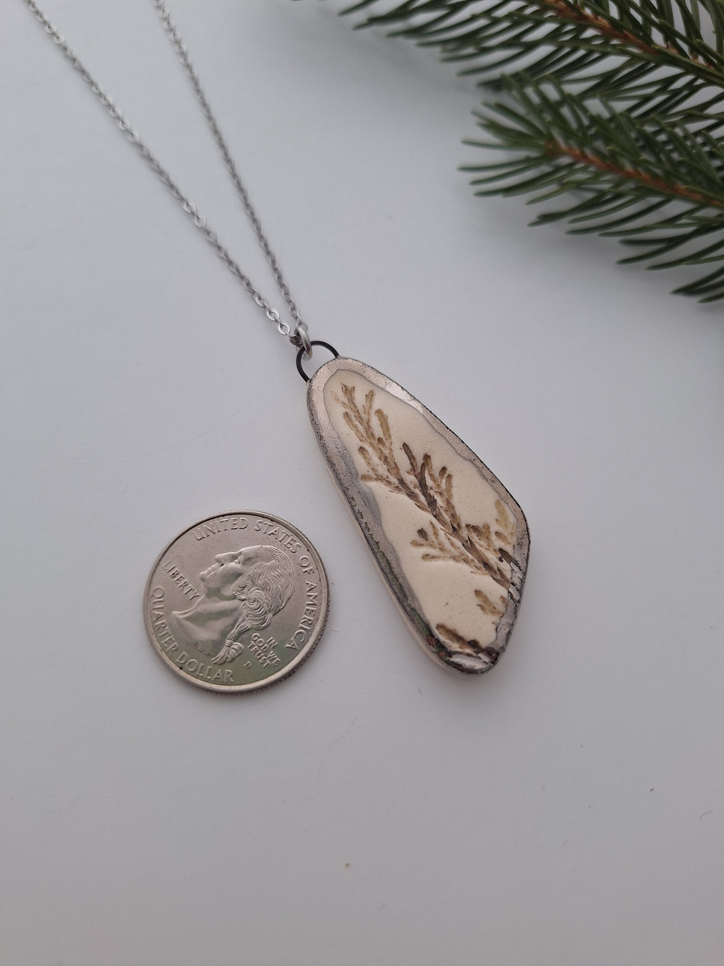 Juniper Ceramic Necklace, round