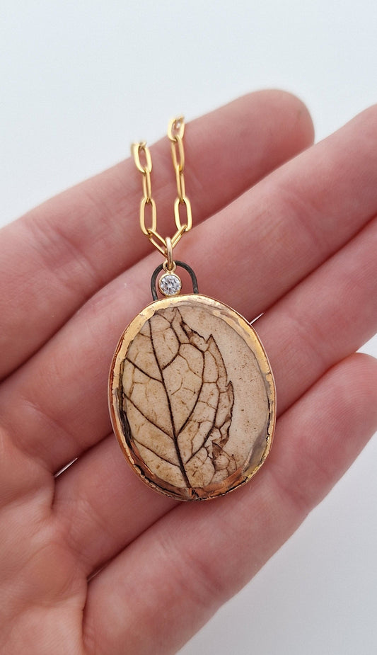 Oval Mint Leaf Necklace - Ceramic - Gold