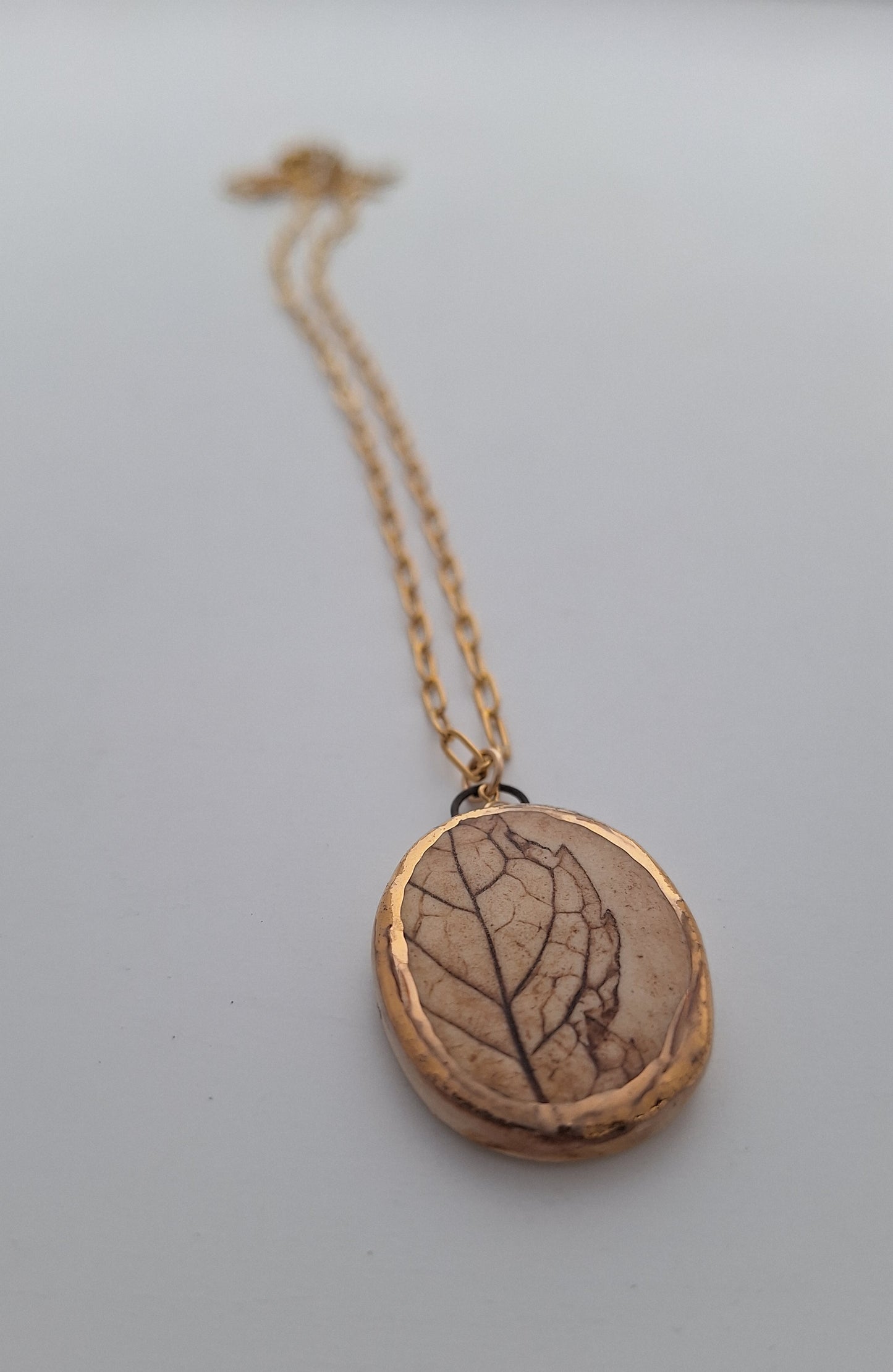 Oval Mint Leaf Necklace - Ceramic - Gold