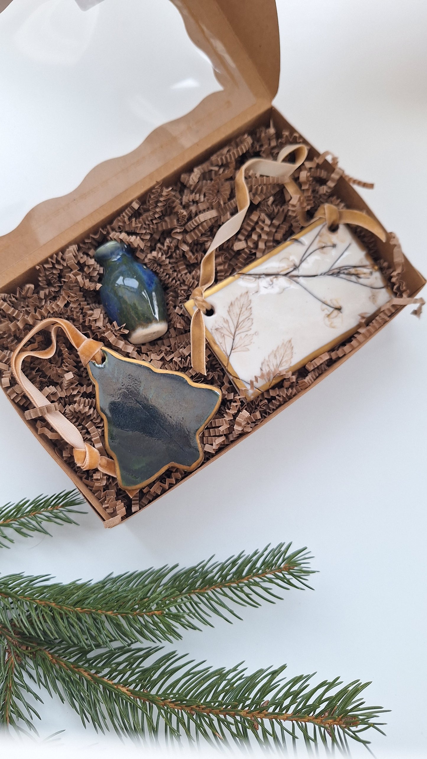 Boxed Gift Set - Ornaments and Tiny vase