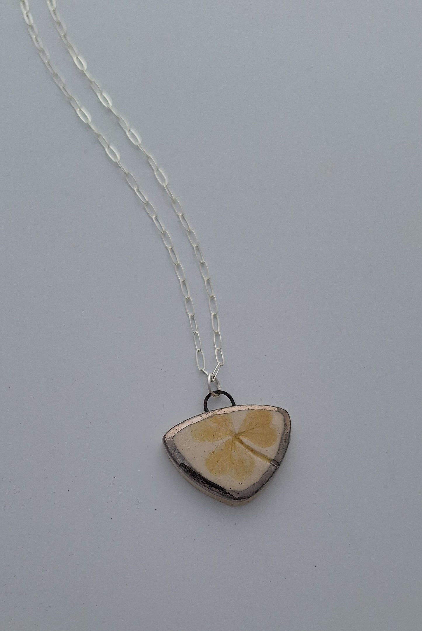 Wood Sorrel Necklace - Ceramic - Silver