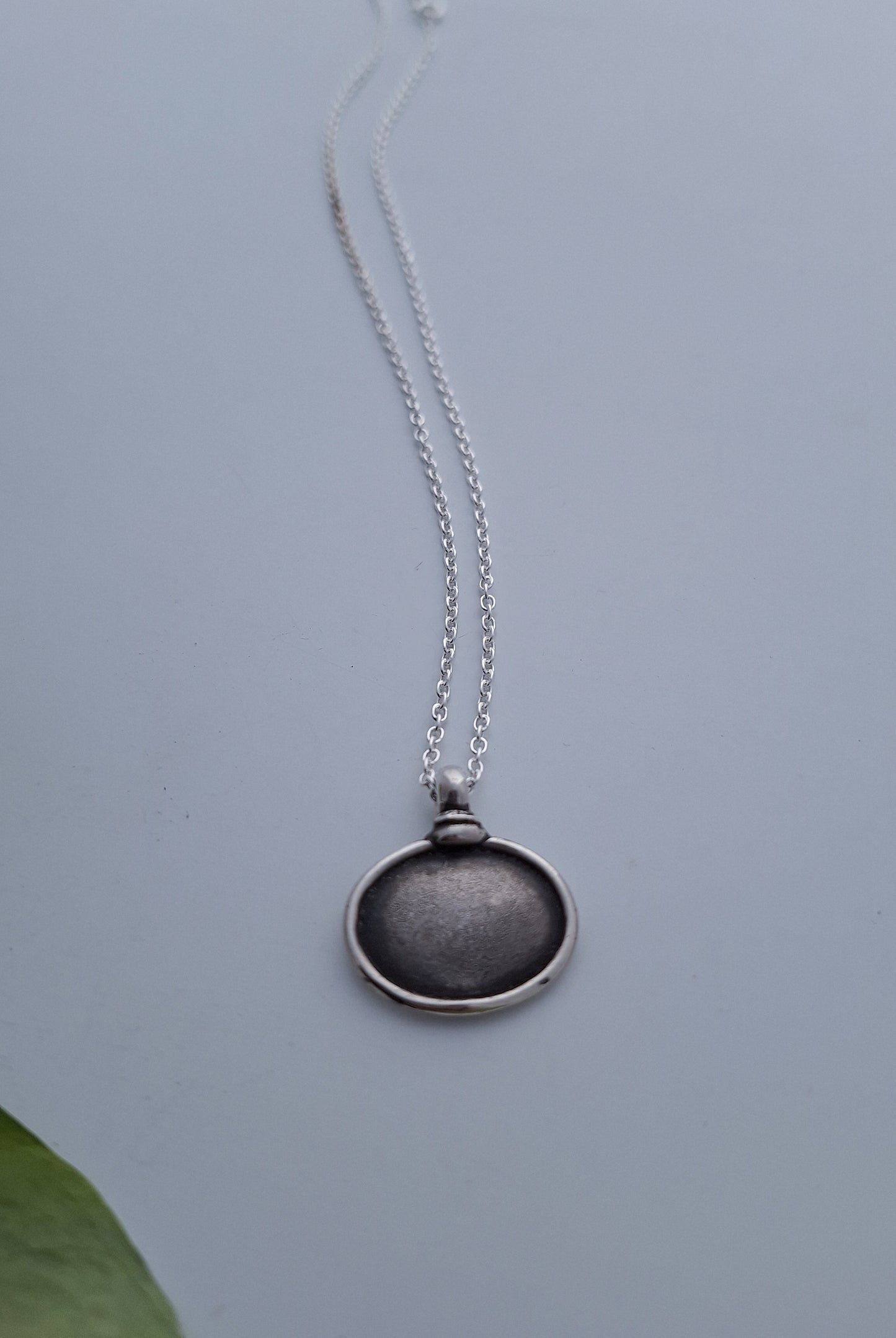 Patina Oval Necklace - Silver