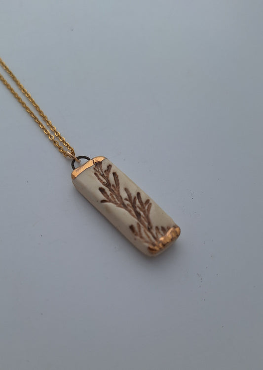 Long Juniper Necklace - Ceramic - Gold