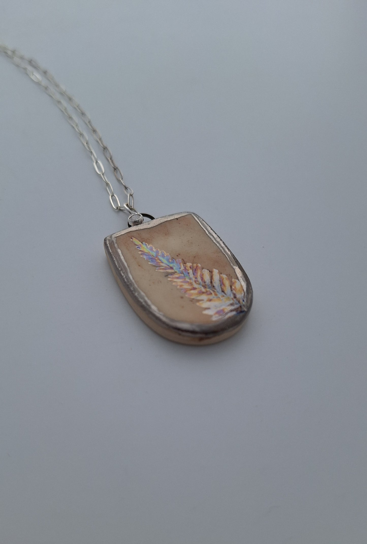 Tiny Fern Necklace - Ceramic - Silver