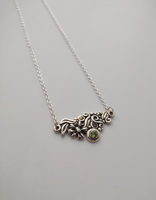 Zinnia Peridot Necklace